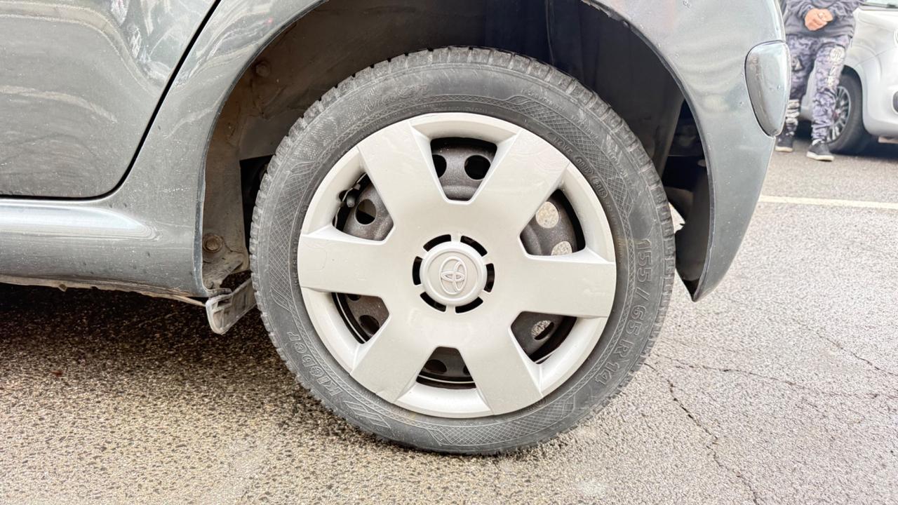 Toyota Aygo 1.0 12V VVT-i 5 porte Sol LED