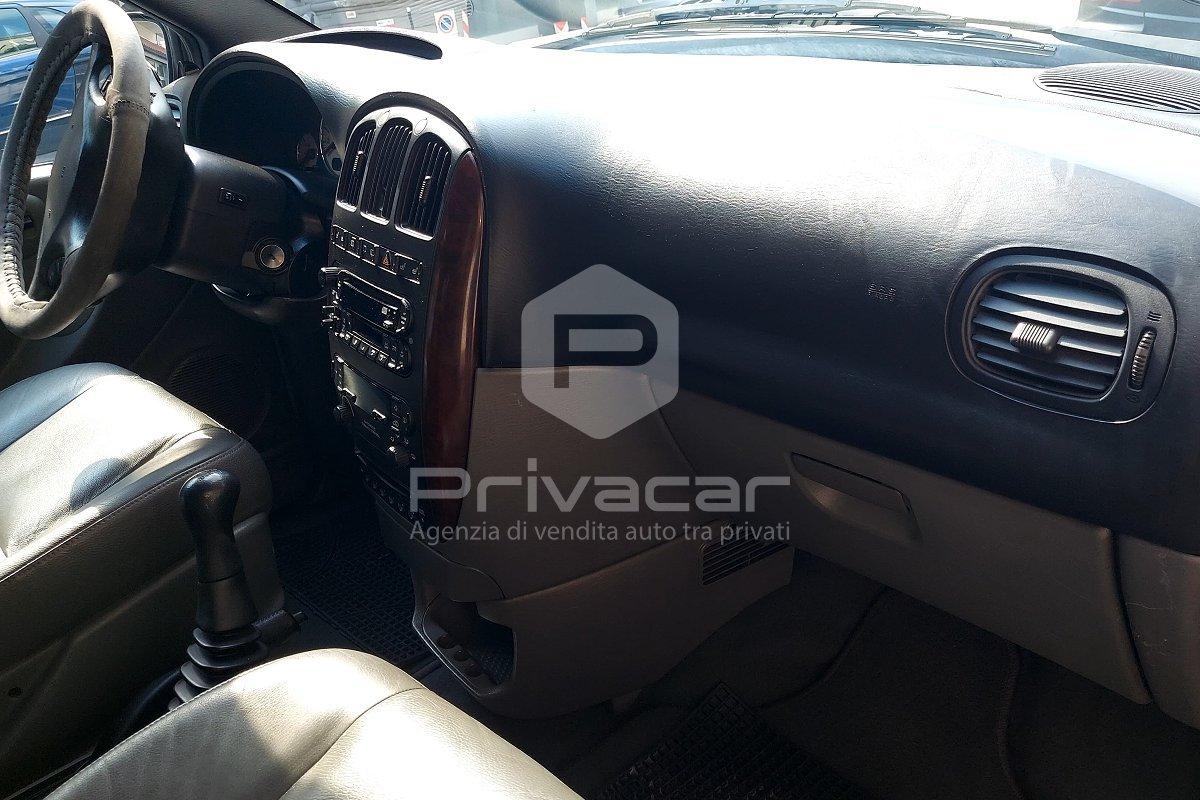 CHRYSLER Voyager 2.5 CRD cat LE