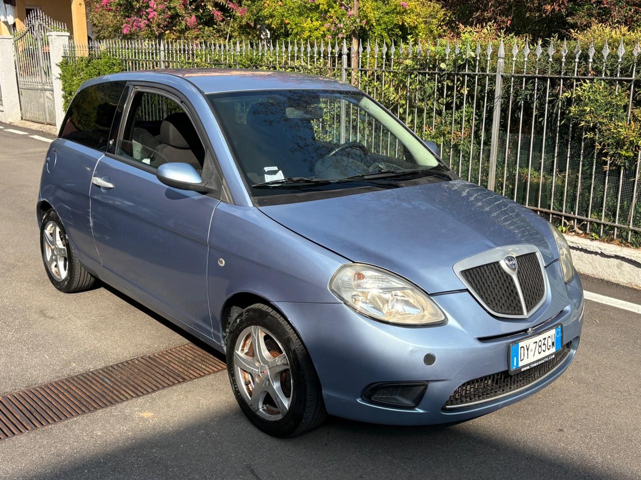 Lancia Ypsilon 1.3 MJT 90 CV Platino
