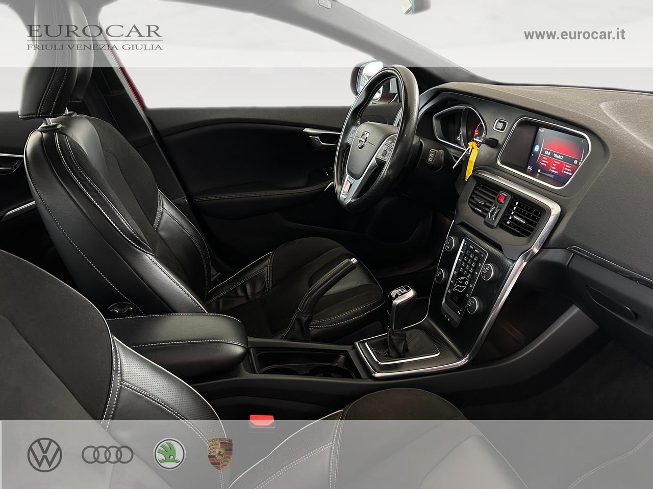 Volvo V40 2.0 d2 r-design