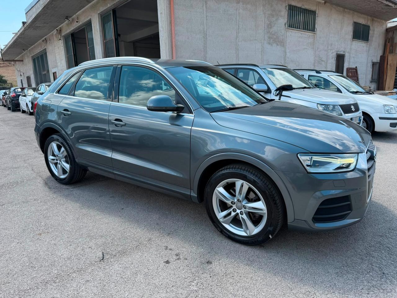 Audi Q3 2.0 TDI 150 CV Business