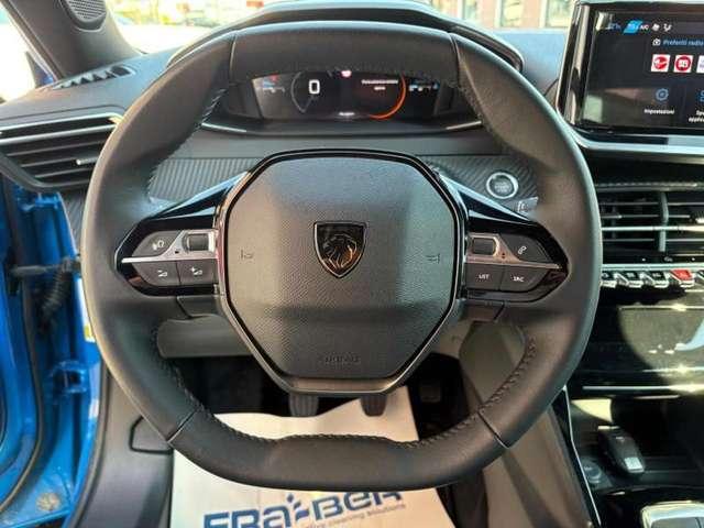 Peugeot 2008 PureTech 100 S&S Allure LED-CAM-17"