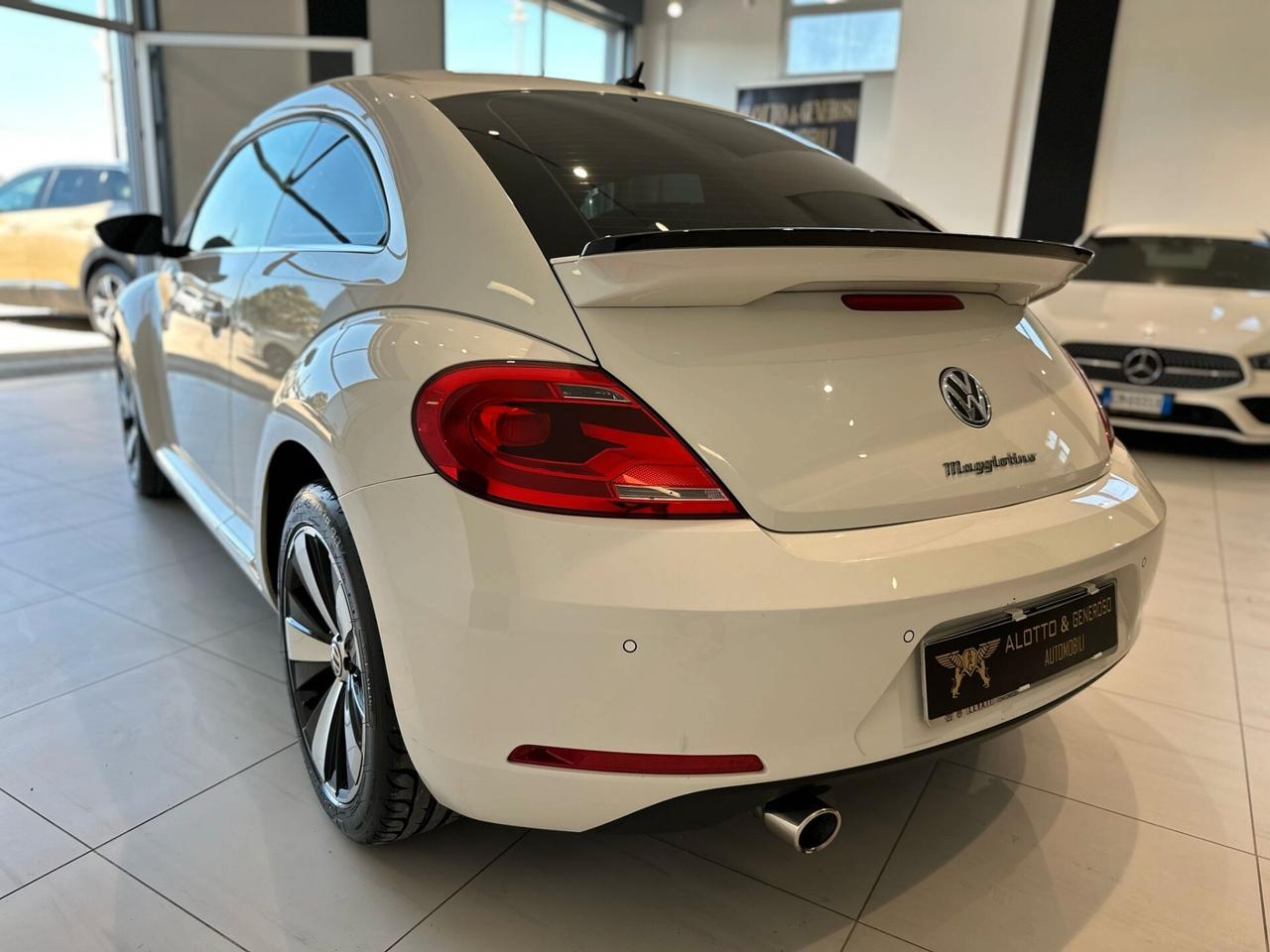 Volkswagen Maggiolino 1.6 TDI 105 CV Design 2012