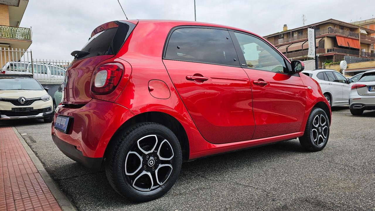 Smart ForFour 90 0.9 Turbo twinamic Passion NAV ANDROID JBL TAGL UFF LED RETROCAM