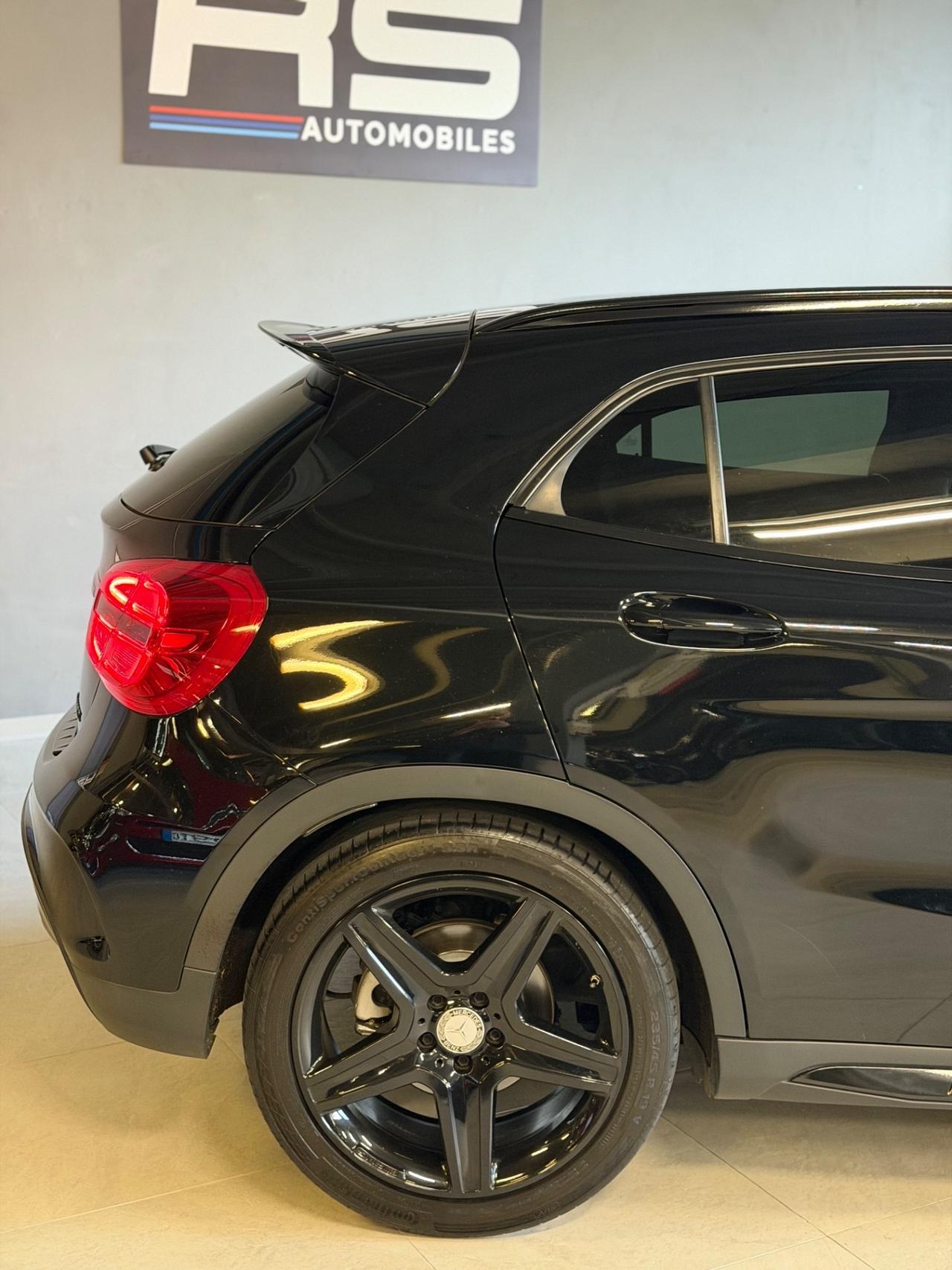 Mercedes-benz GLA 200d 4MATIC PREMIUM UNICOPR