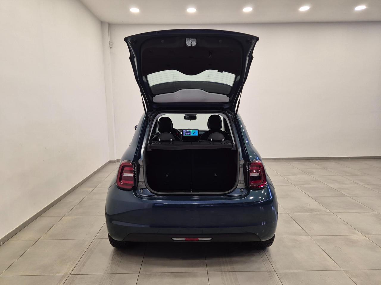 Fiat 500e 42 kWh Comfort Pack IN PROMO - NEOPATENTATI