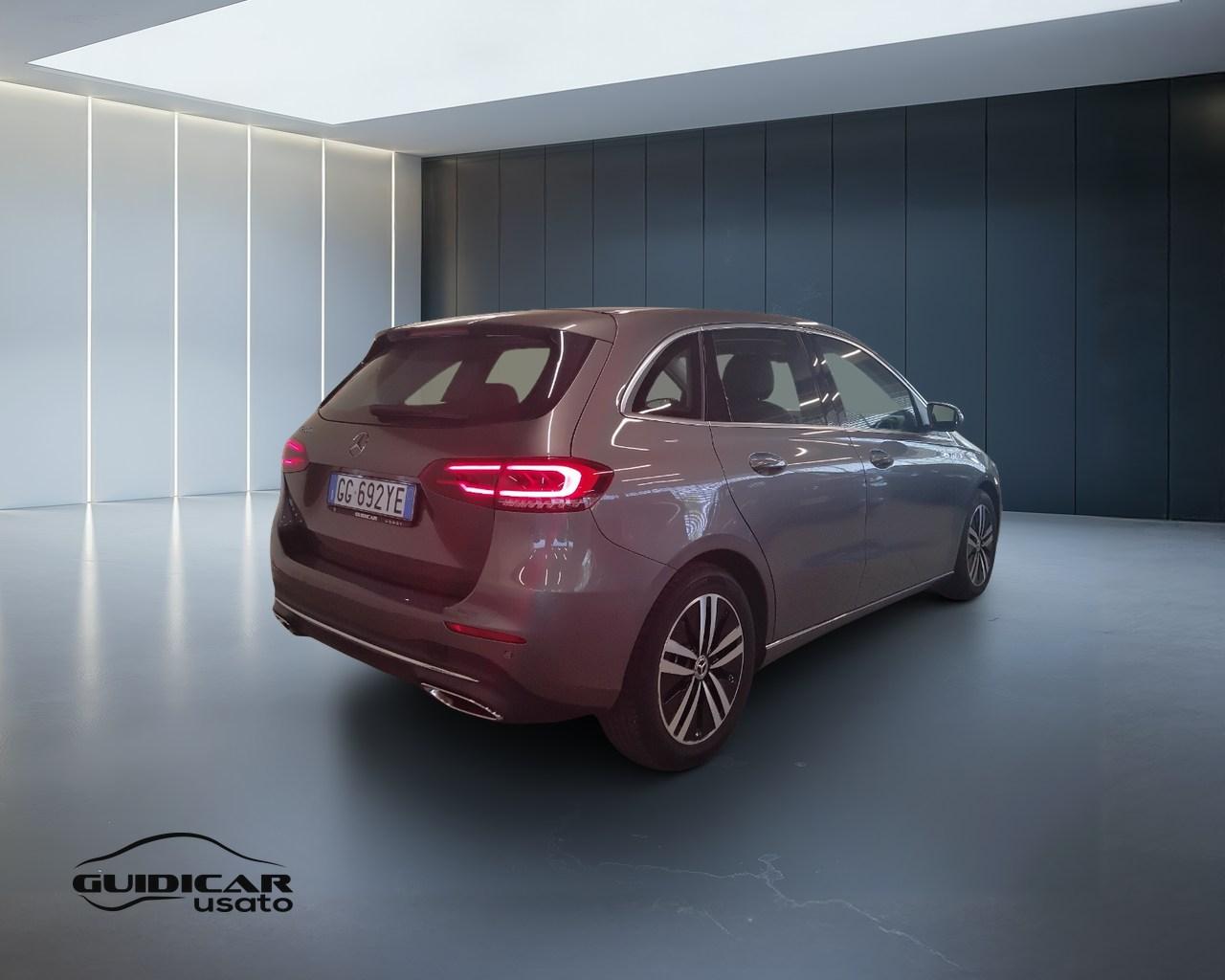 Mercedes-Benz Classe B - W247 2018 - B 200 d Sport Plus auto