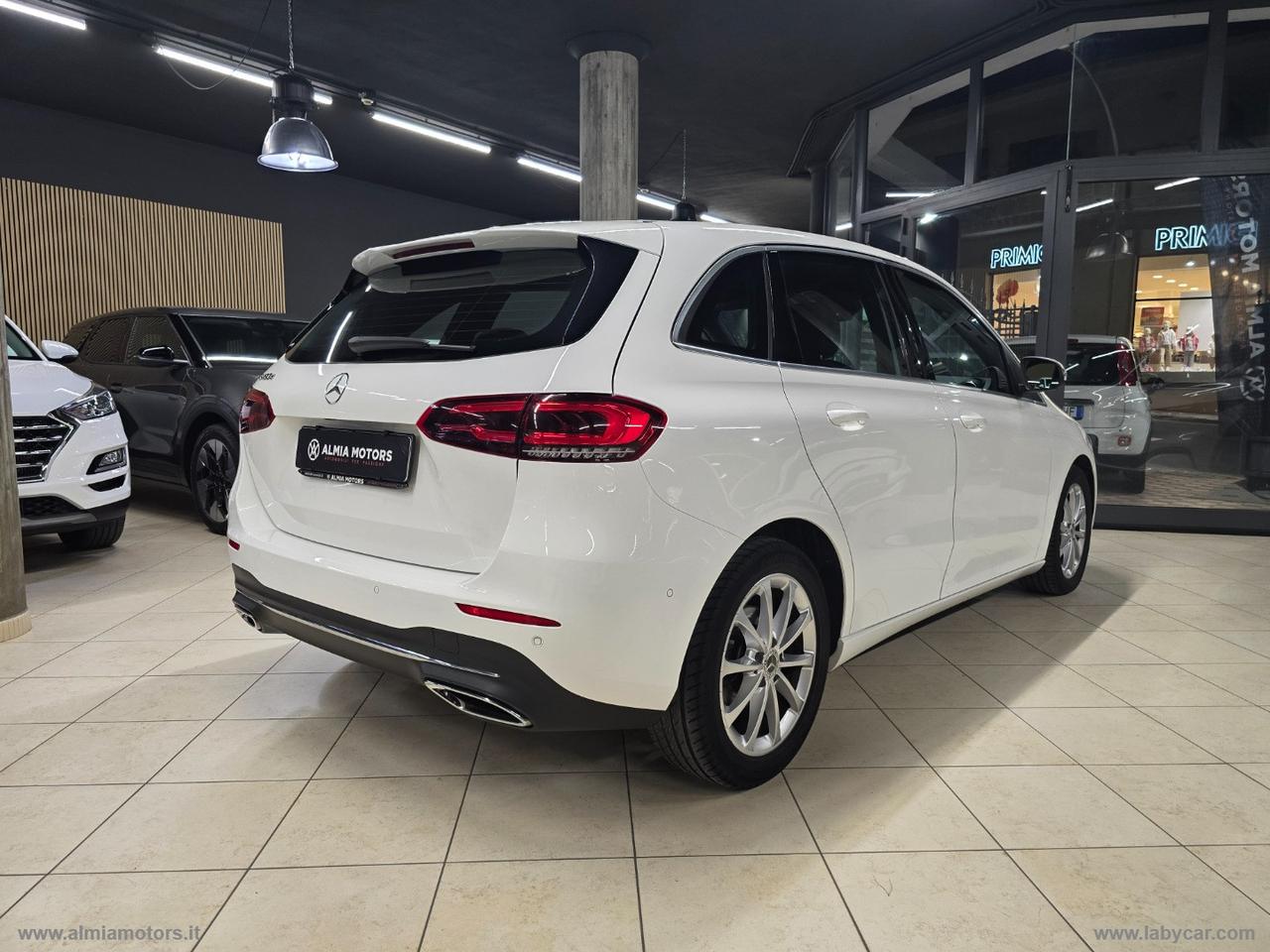 MERCEDES-BENZ B 180 d Automatic Executive