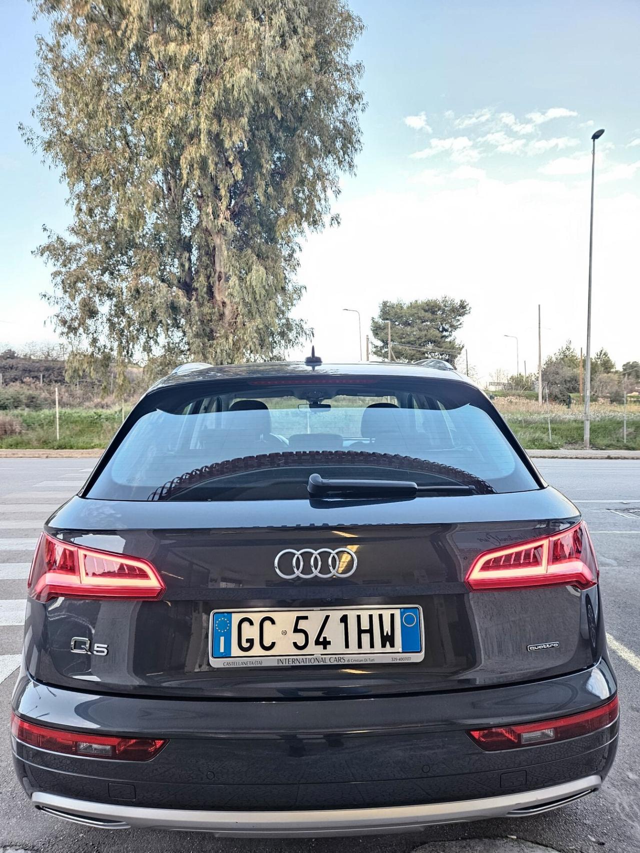 Audi Q5 2.0TDI Quattro 204CV 4x4 IVA ESPOSTA