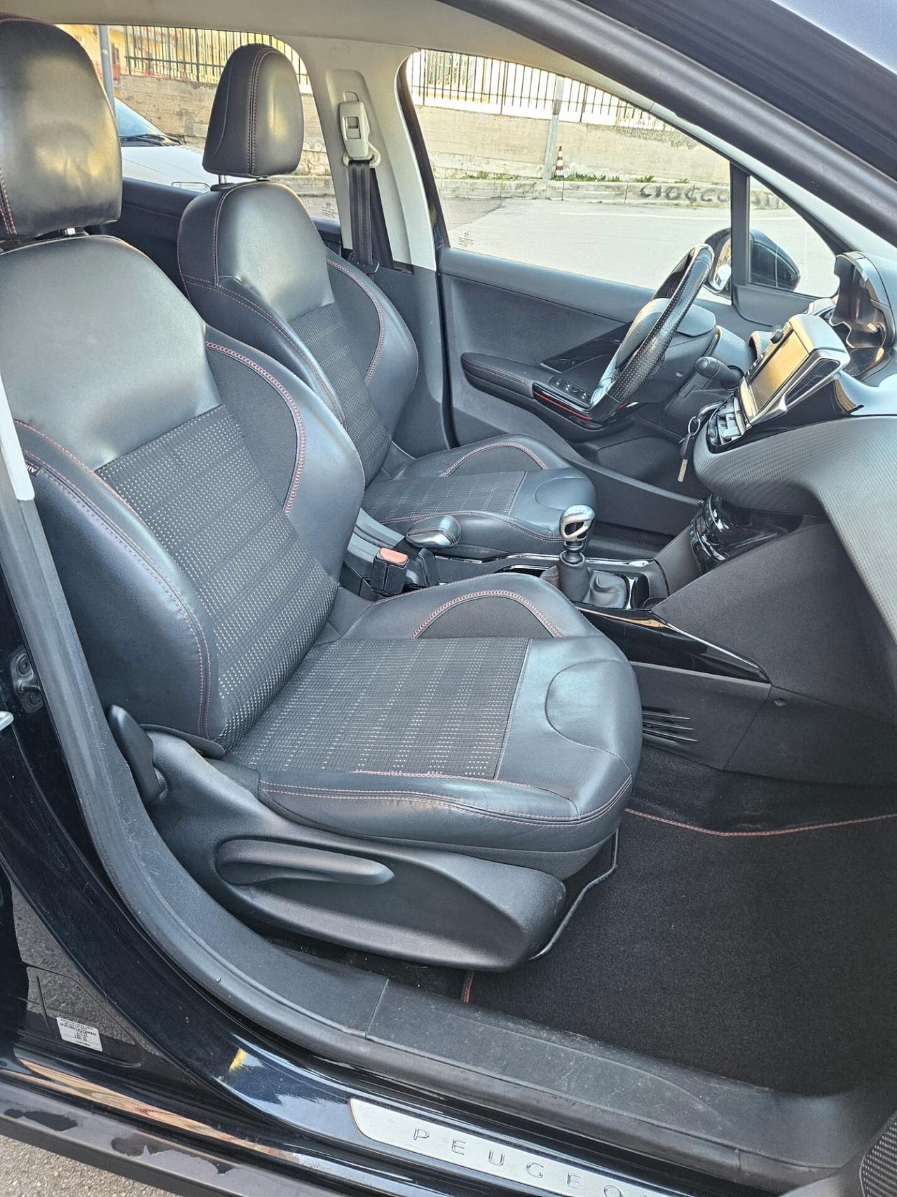 Peugeot 2008 GTline 1.6 bluehdi 120cv