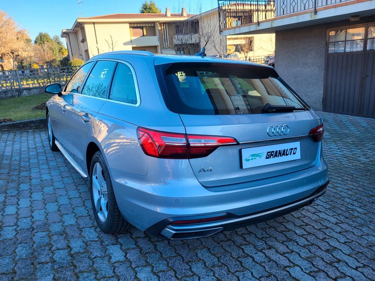 Audi A4 Avant 30 TDI/136 CV S tronic Business Advanced