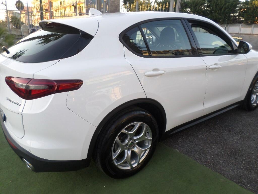 Alfa Romeo Stelvio 2.2 Turbodiesel 190 CV AT8 Q4 Ti