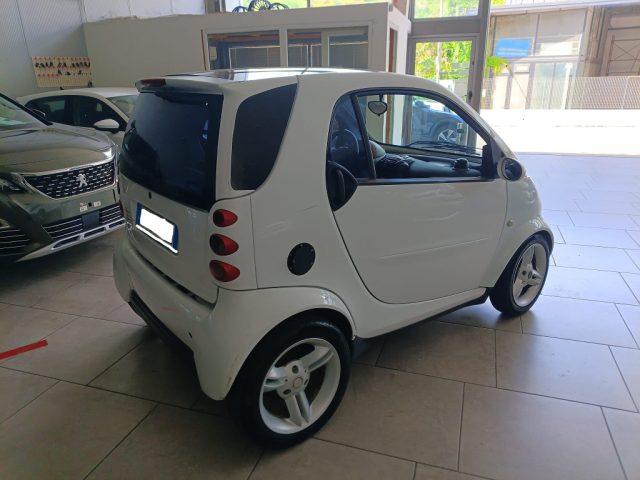 SMART ForTwo 800 smart & passion cdi (30 kW)