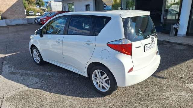 Toyota Verso-S Verso-S 1.3 Active (mt)