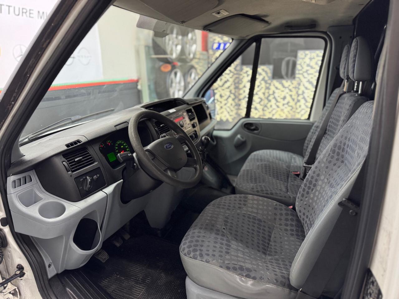 Ford Transit 330M 2.2 TDCi Furgone