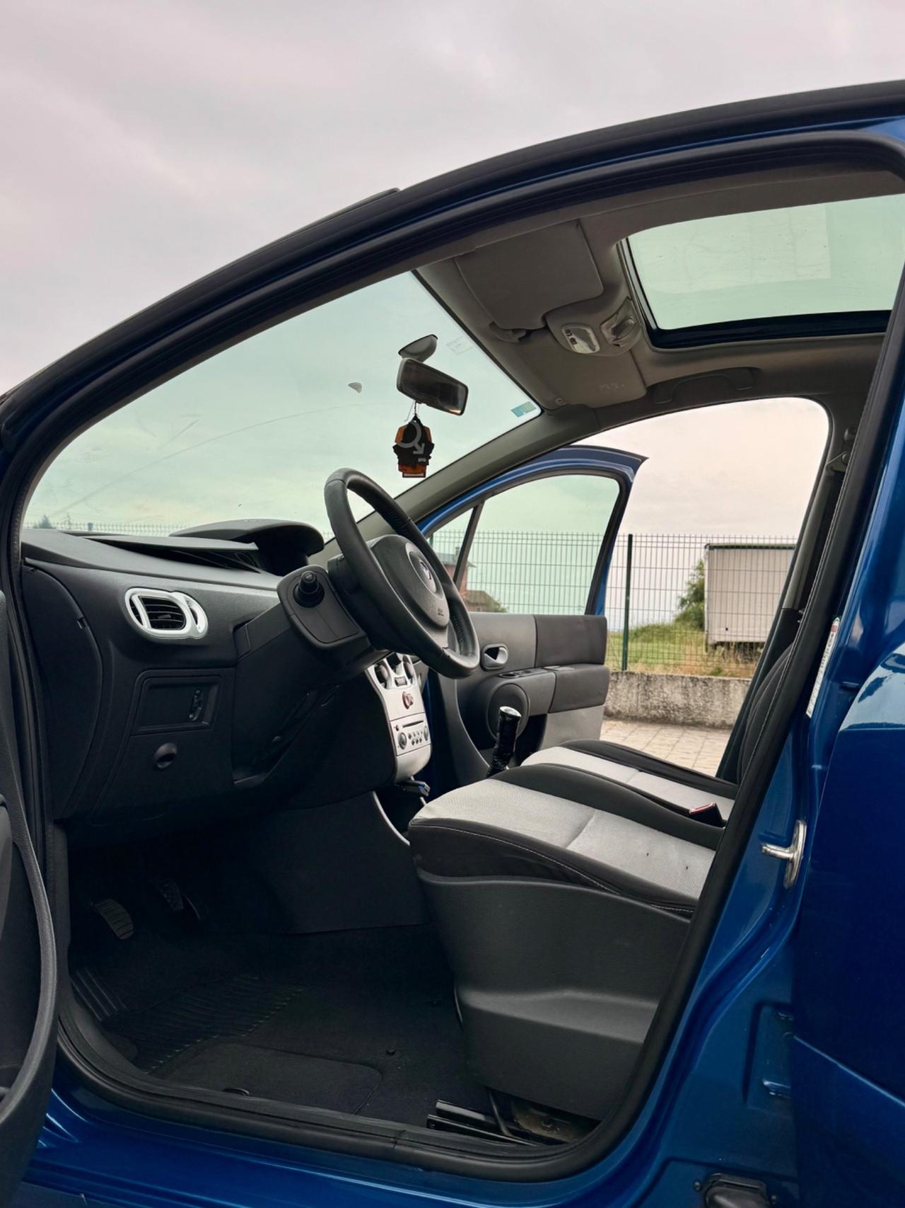 Renault Modus Grand 1.2 16V TCE Dynamique