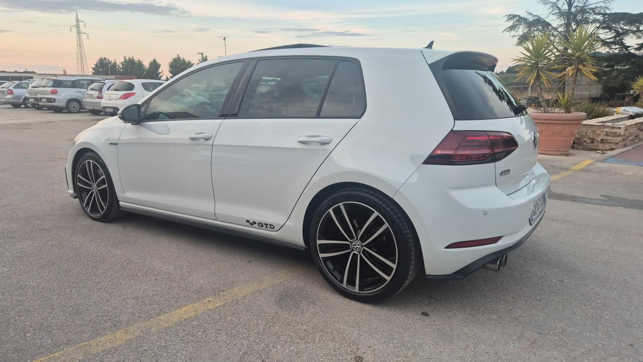 Volkswagen Golf GTI 2.0 TDI DSG 5p. Executive BlueMotion Technology