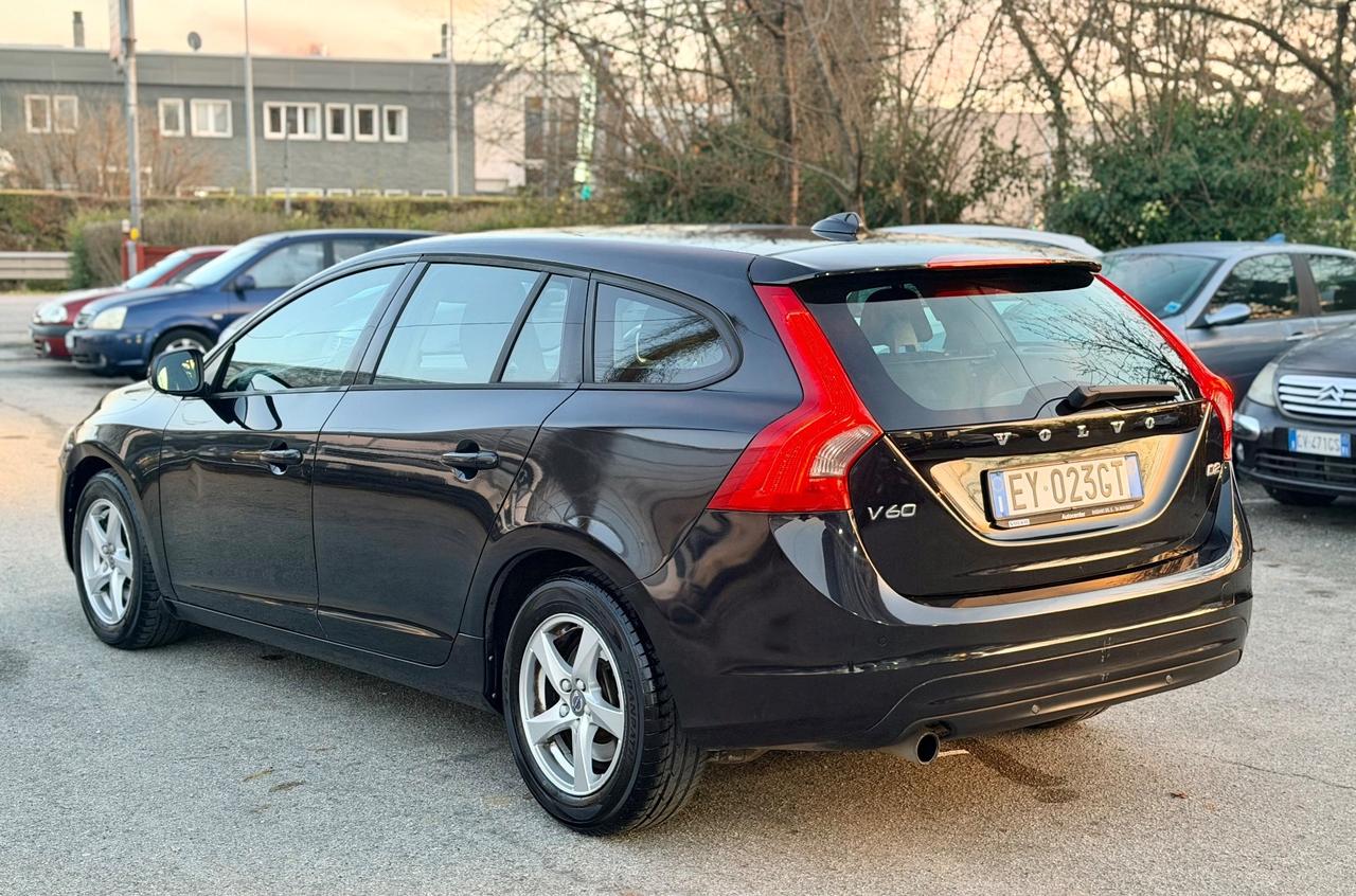 Volvo V60 2015 1,6 D2 per export