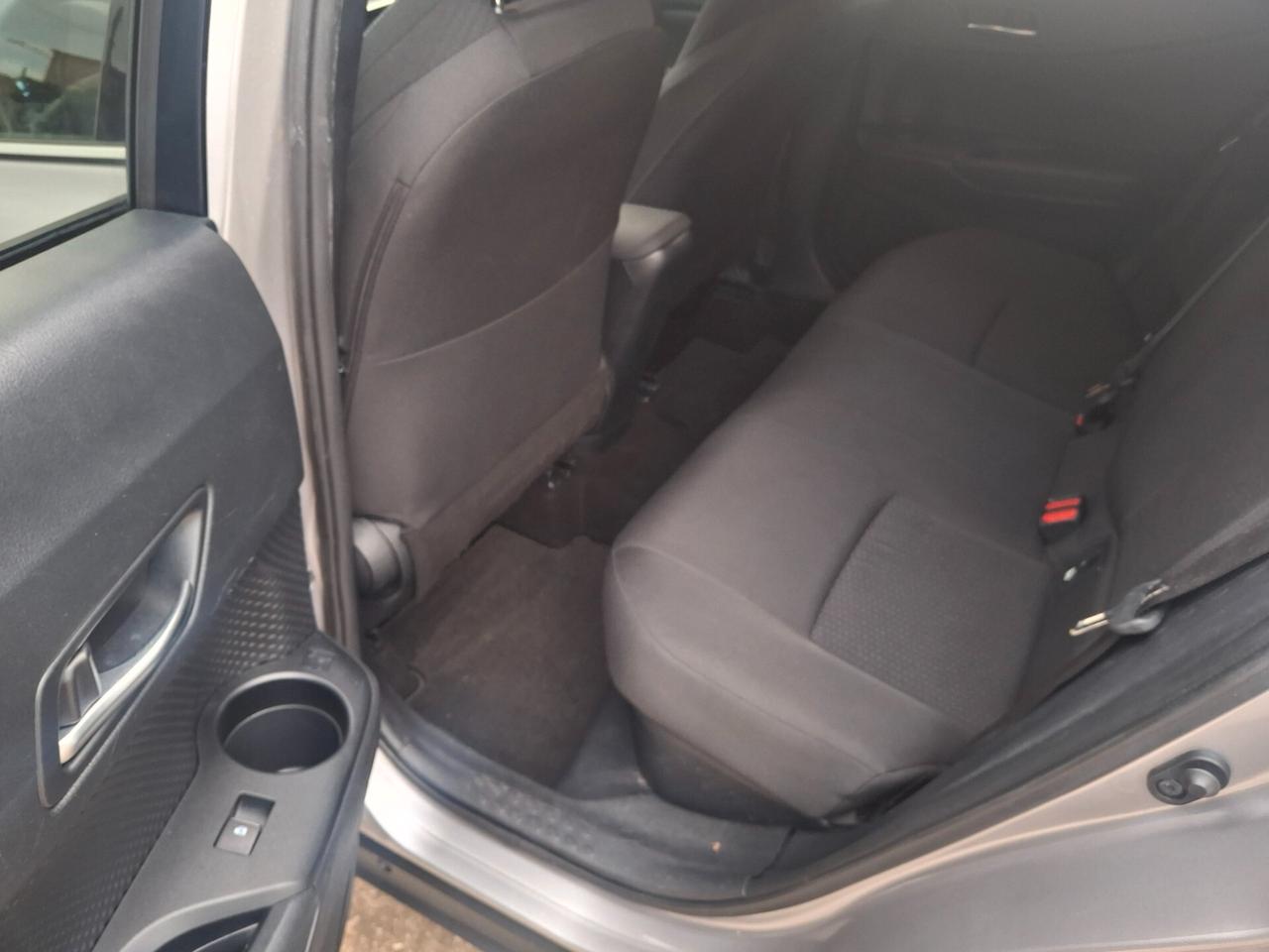 Toyota C-HR 1.8 Hybrid E-CVT Style