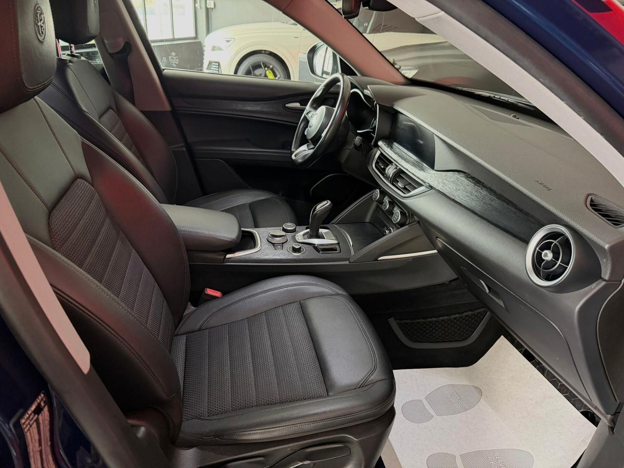Alfa Romeo Stelvio 2.2 Turbodiesel 190 CV AT8 Q4 Super
