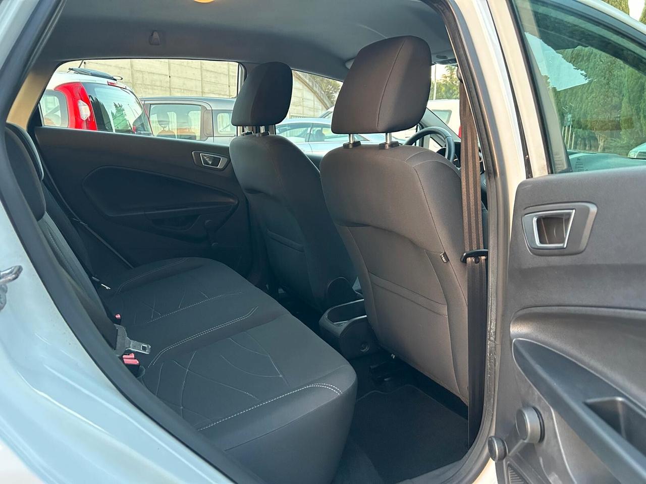 Ford Fiesta 1.5 TDCi 75CV 5 porte Black& White Edition