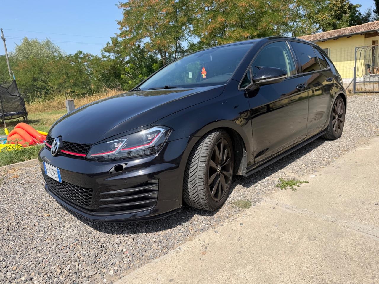 Volkswagen Golf 1.6 TDI 110 CV DSG 5p. Executive BlueMotion Technology