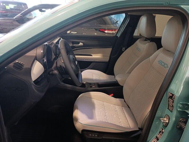 FIAT 600 1.2 Hybrid 110cv La Prima II