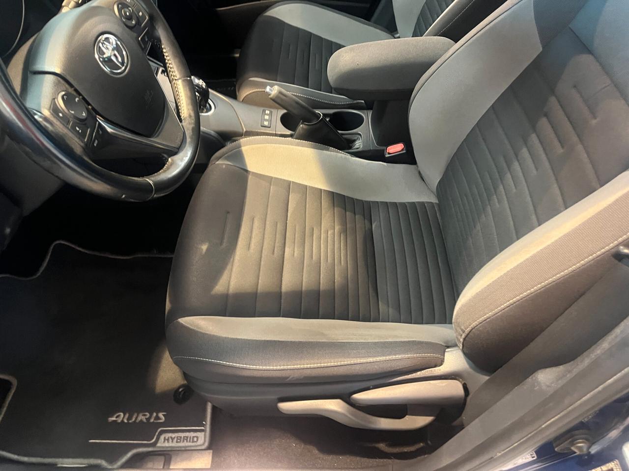 Toyota Auris 1.8 Hybrid Active