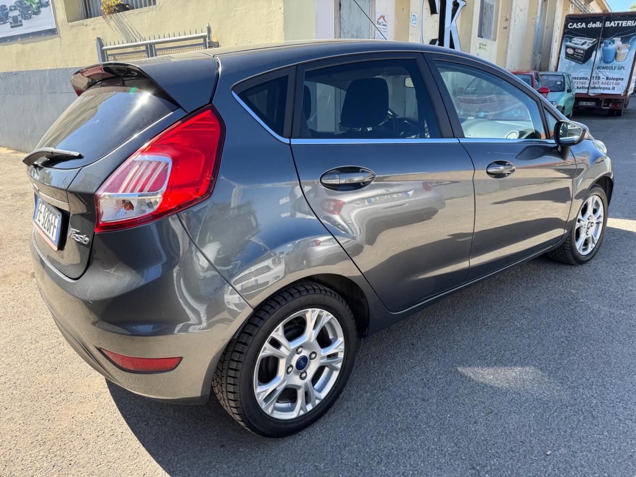 Ford Fiesta 1.5 TDCi 75CV 5 porte Titanium