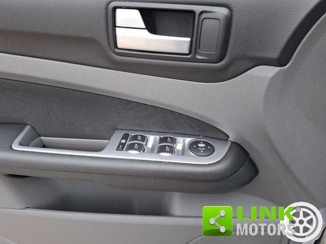 FORD Focus 1.6 (115CV) 5p. Bz.- GPL Titanium