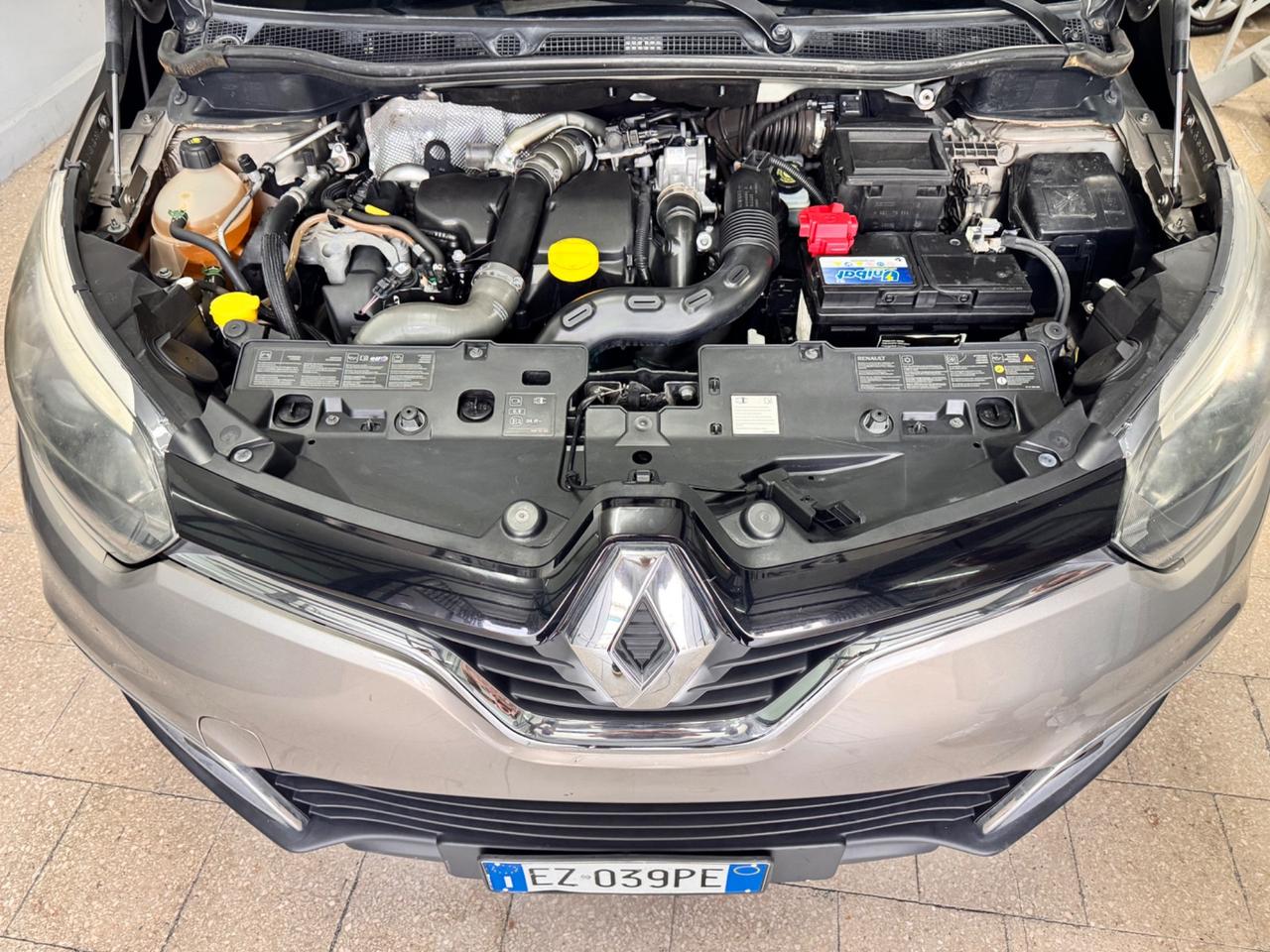 Renault Captur 1.5 DCi 90 Cv S&S 90.000 Km - 2015