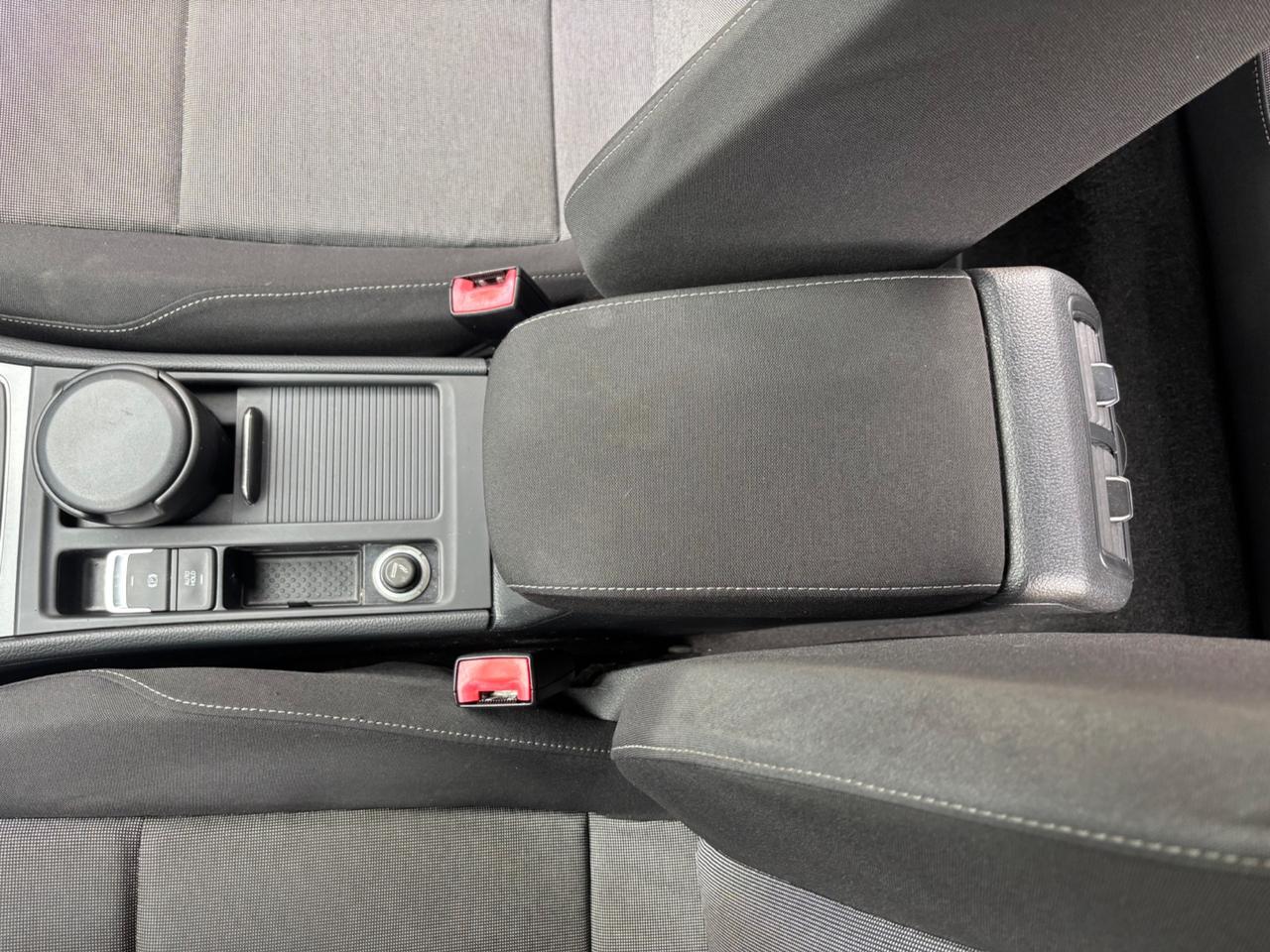 Volkswagen Golf 1.6 TDI 5p. 90CV