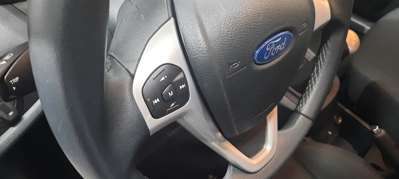 Ford Fiesta 1.2 82 CV 5 porte Titanium