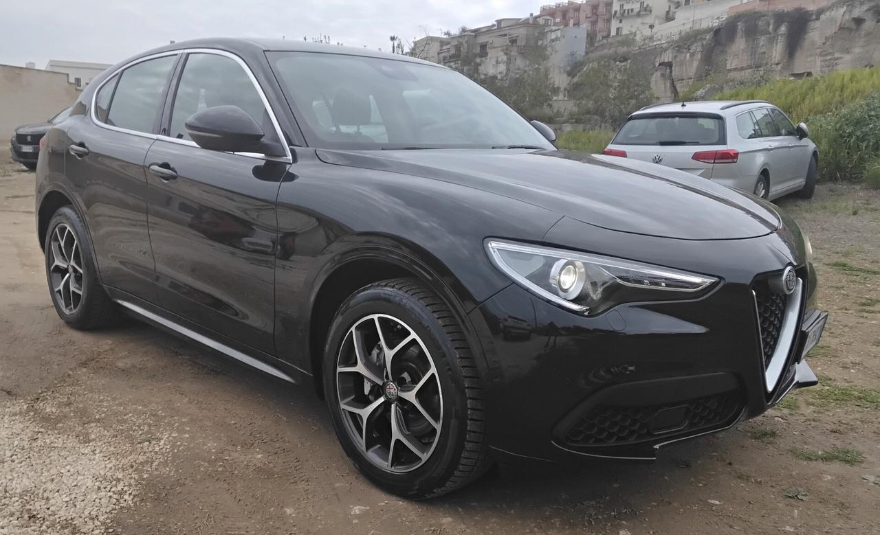 Alfa Romeo Stelvio 2.2 Turbodiesel 190 CV AT8 RWD Executive