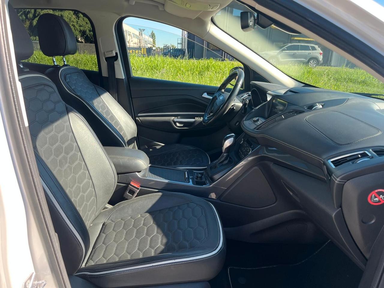 Ford Kuga 2.0 TDCI 150 CV S&S 4WD Titanium