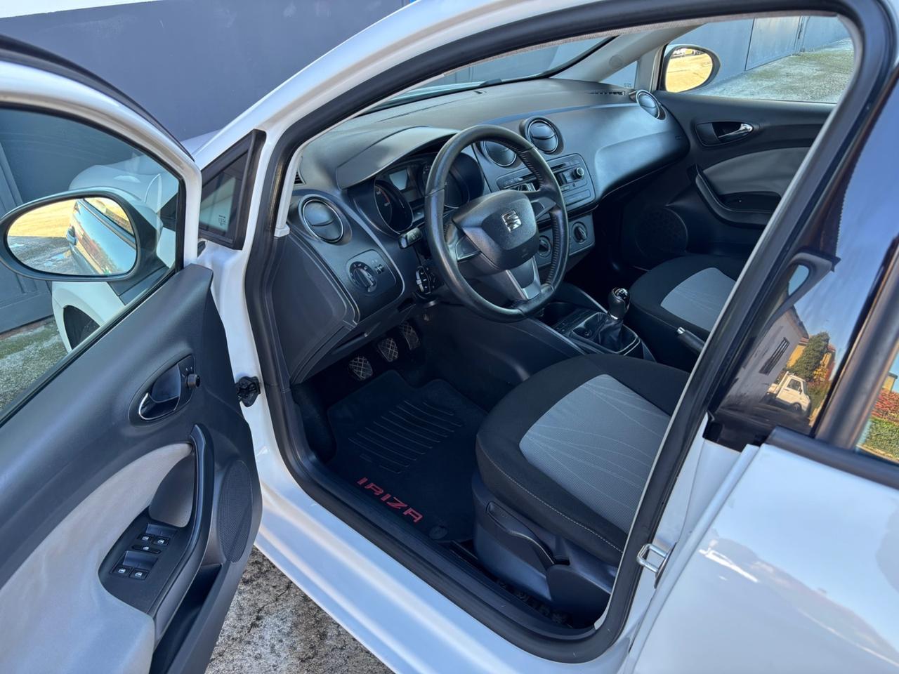 Seat Ibiza 1.2 TDI . Neopatentati. Garanzia 12 mesi
