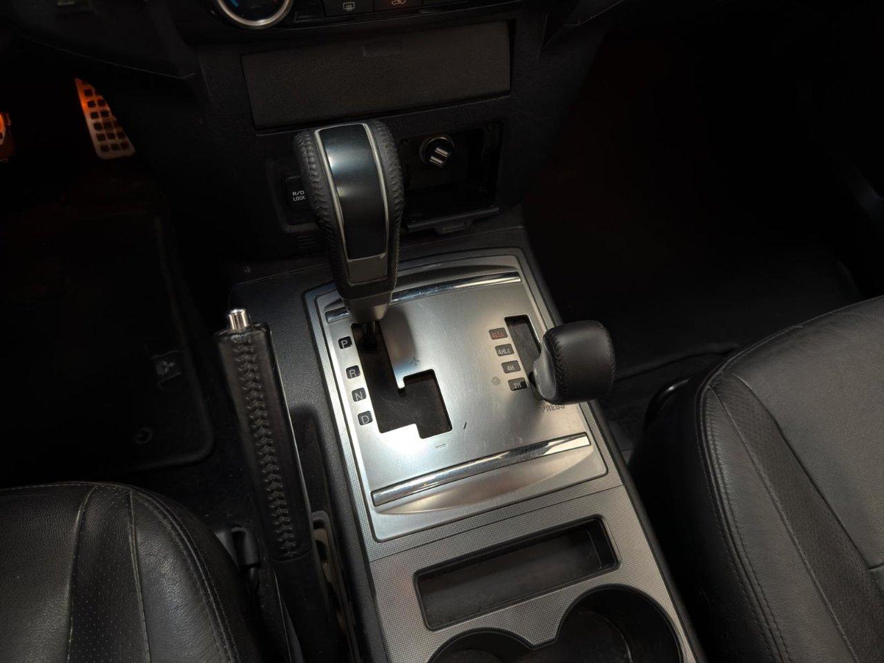 Mitsubishi Pajero 3 Porte Pajero 3p 3.2 CR Instyle auto