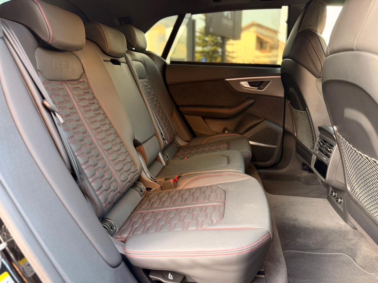 Audi Q8 RS TFSI V8 quattro tiptronic