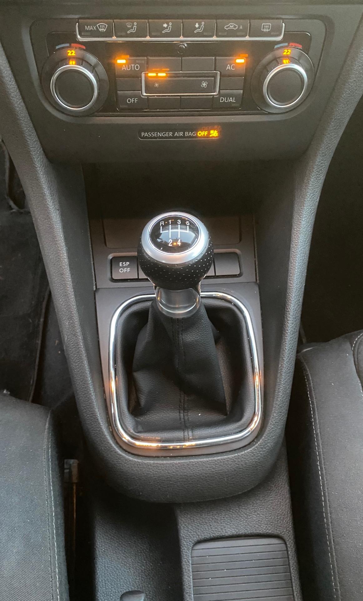 Volkswagen Golf 1.6 TDI 105cv 5p. Highline 2010