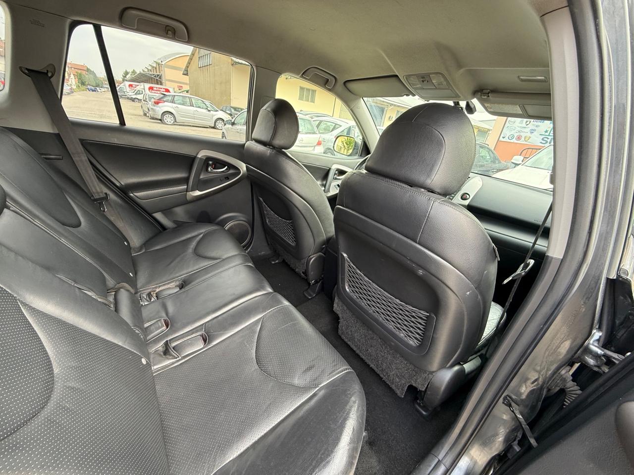 Toyota RAV4 2.2D-4D 177CV 4x4 Luxury FULL