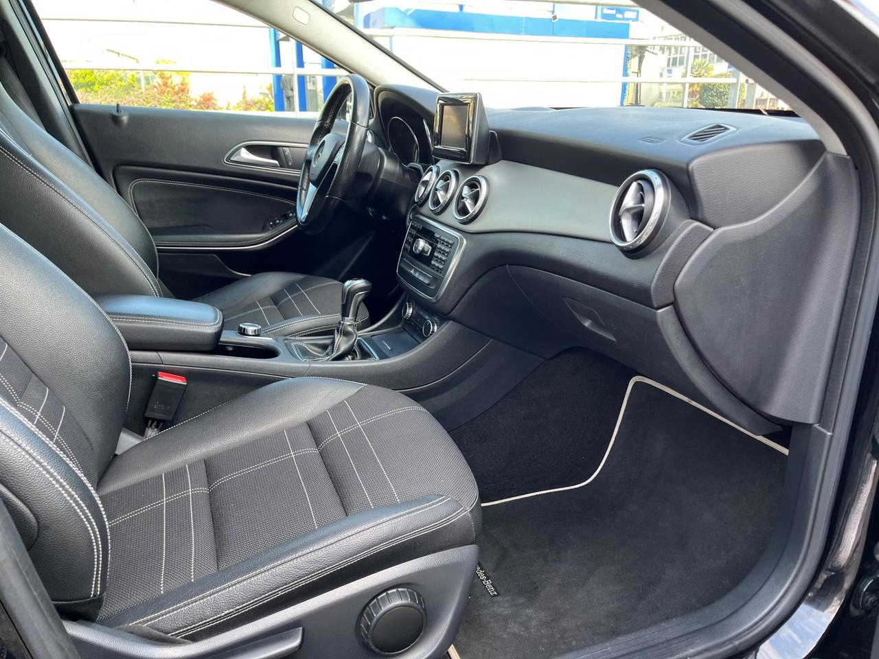 Mercedes-benz GLA 180 d Sport