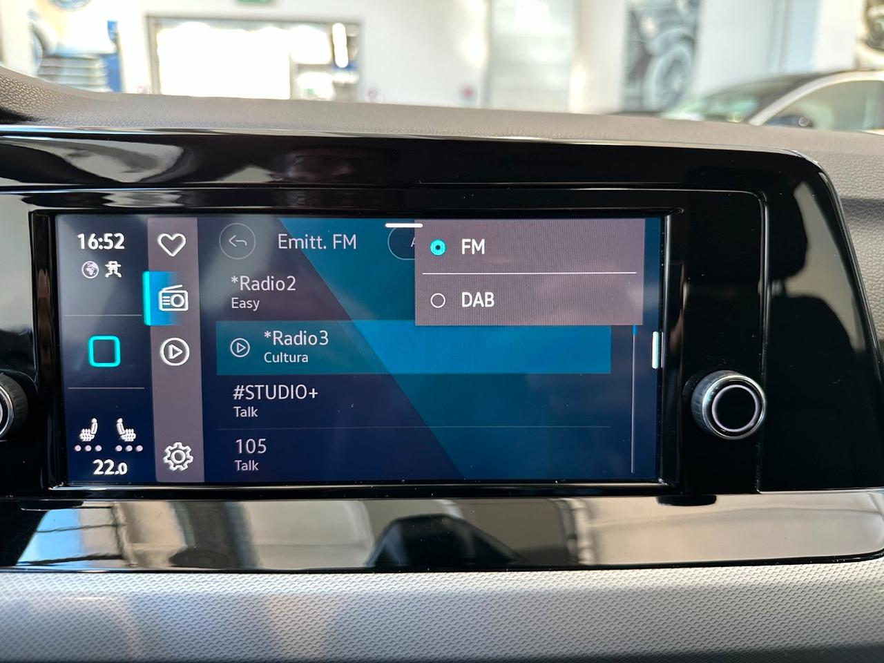 Volkswagen Golf 5 Porte 1.0 tsi Trendline 90cv - Carplay - OK Neopat.