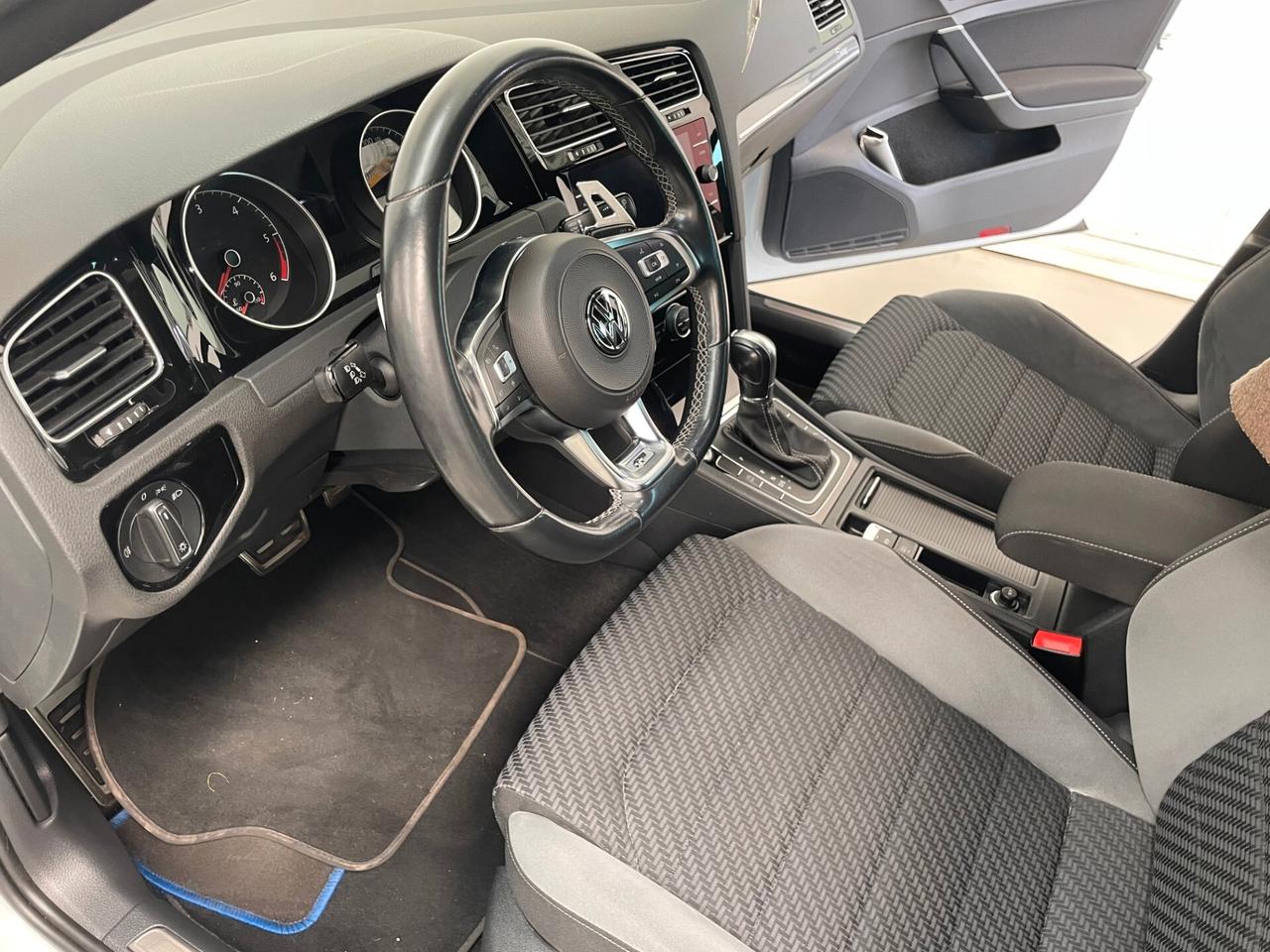 Volkswagen Golf 2.0 TDI 150CV DSG 5p. Sport Rline