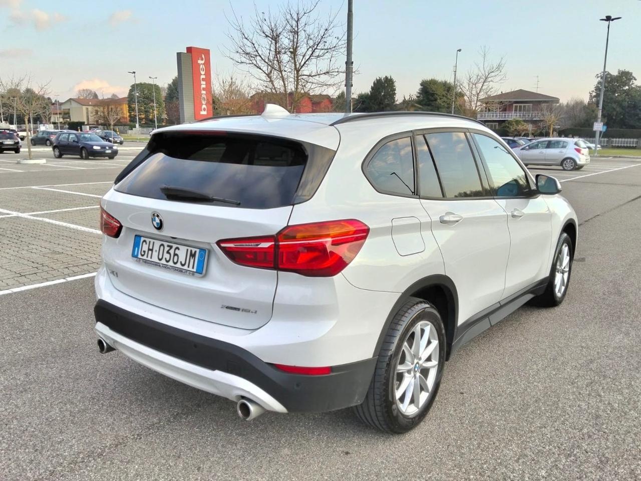 Bmw X1 xDrive18d Automatik*Navi*Camera*Cruise*Pdc