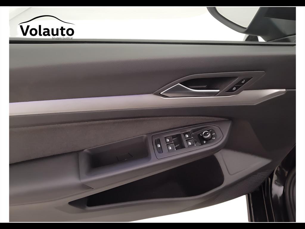 VOLKSWAGEN Golf VIII 2024 - Golf 2.0 tdi Life 115cv