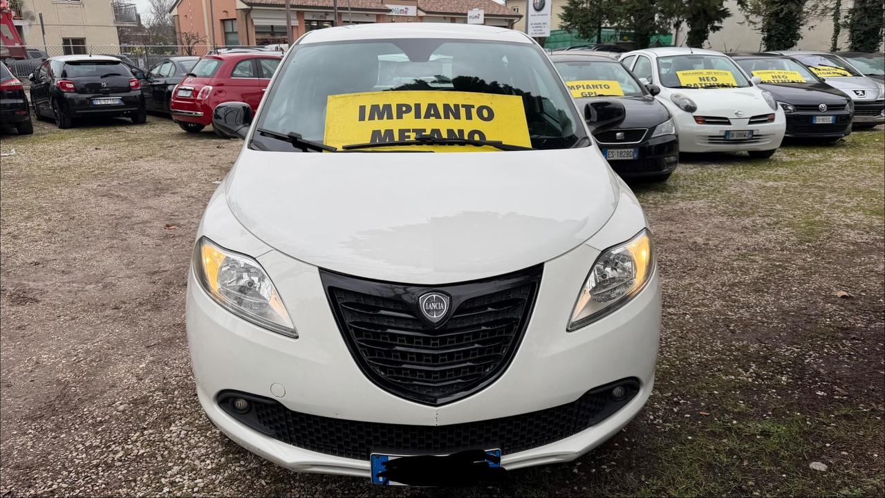 Lancia Ypsilon 0.9 TwinAir 85 CV 5 porte Metano Ecochic Gold