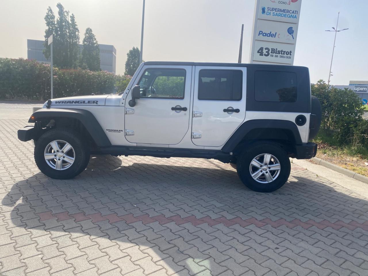 Jeep Wrangler Unlimited 2.8 CRD DPF Sahara