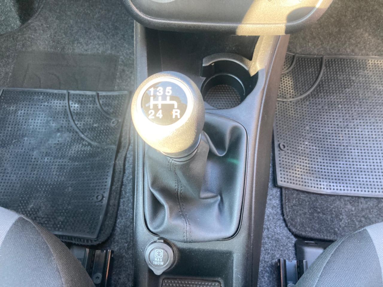 FIAT GRANDE PUNTO (KM 7.238) NUOVA DI FABBRICA