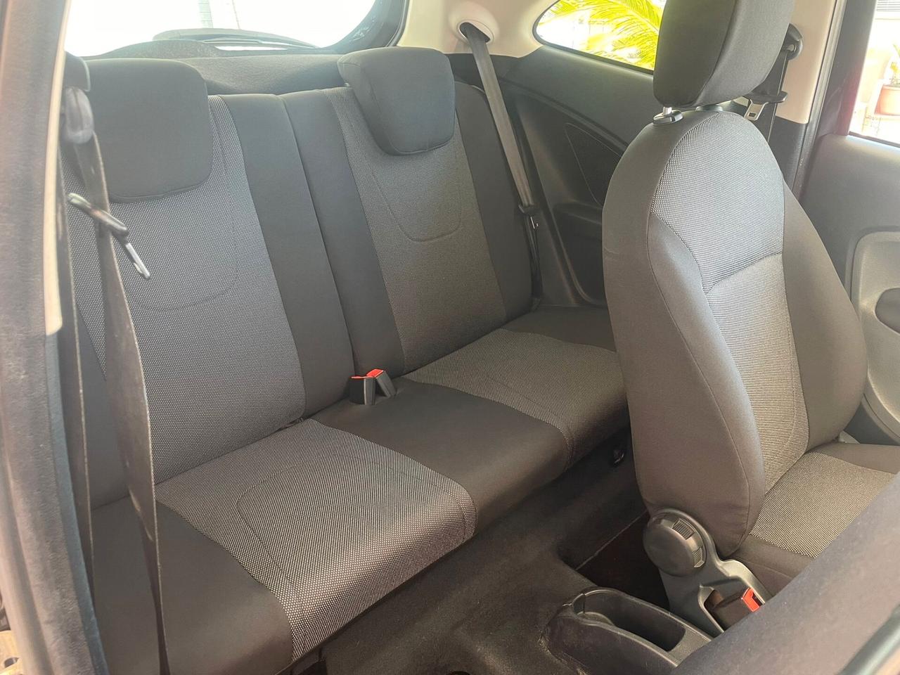 Ford Ka 1.2 8V 69CV Titanium