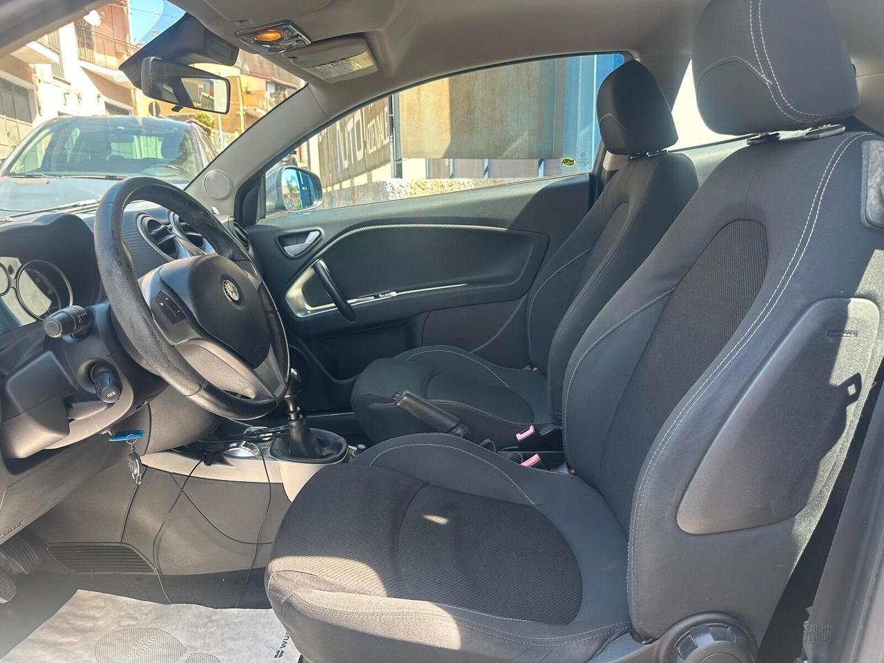 Alfa Romeo MiTo 1.3 JTDm-2 95 CV S&S Distinctive Sport Pack